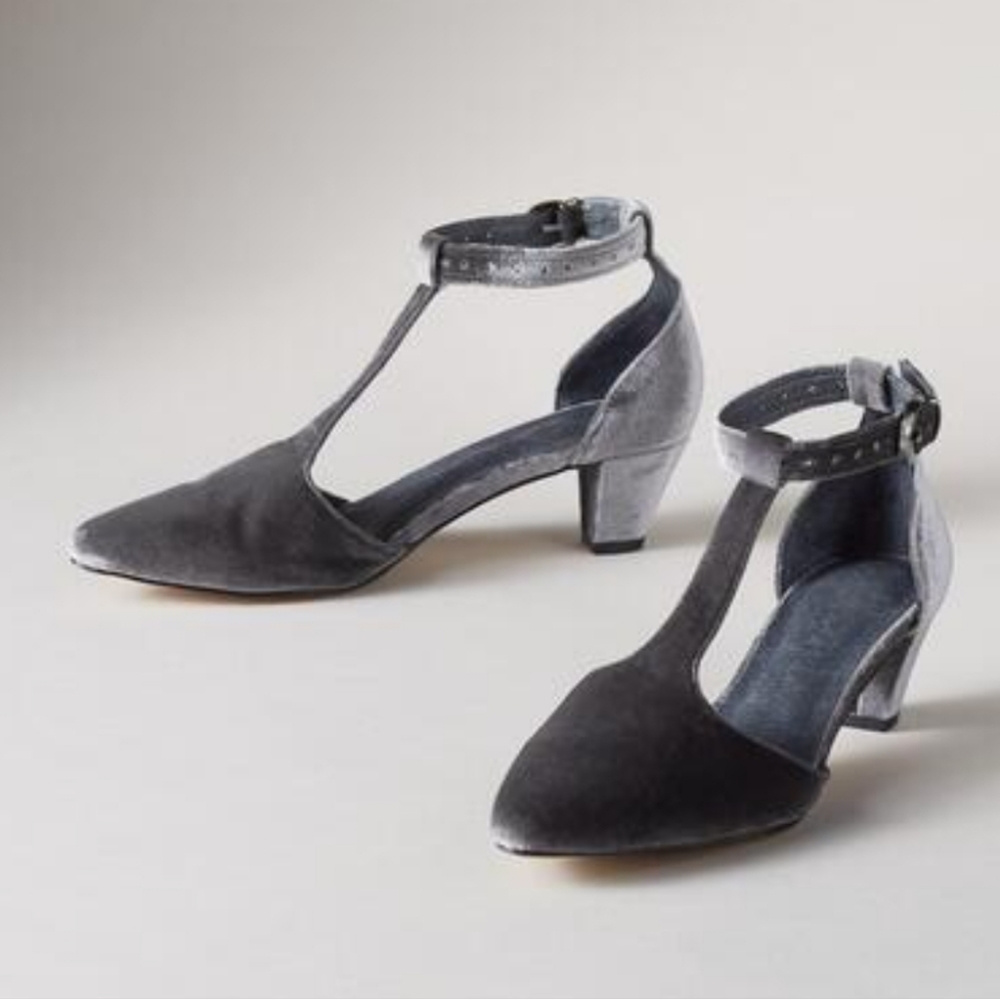 SILENT D Anthropologie Grey Velvet Velour Shoes Heels Size 39 Classic Boho Chic